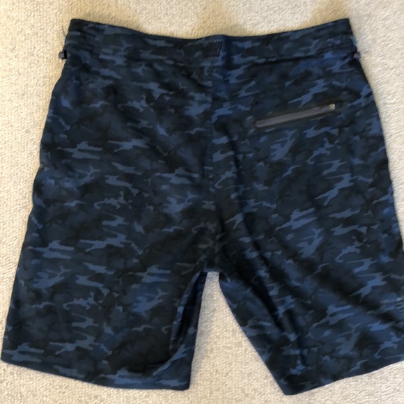 Men’s Mack Weldon Swim Trunks - Picture 2 of 6